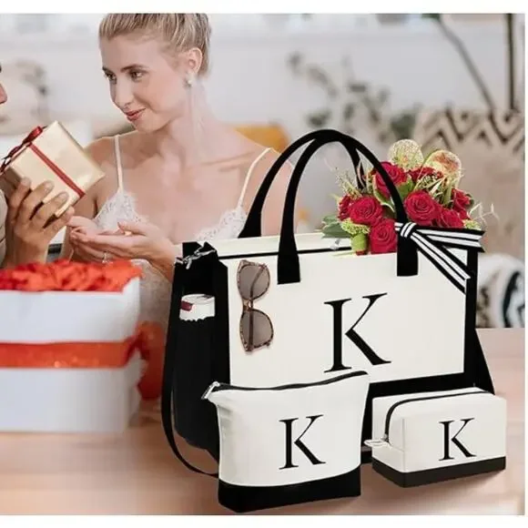 Chic White and Black Crossbody Bag - Picture 6 of 6